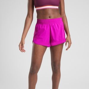 Athleta Mesh Racer Run shorts fucsia